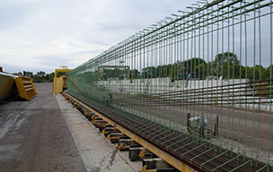 ساخت و نصب تیرهای 30 متری و دال پلهای راه و راه‌آهن