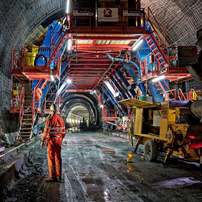 ساخت تونل در پروژه‌های راه و راه‌آهن به روش چالزنی، انفجار و تخلیه